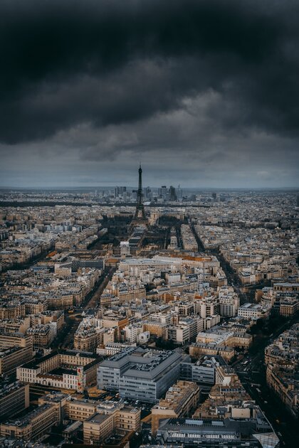 Cession de Fonds de Commerce à Paris : Guide Complet avec un Avocat Spécialisé