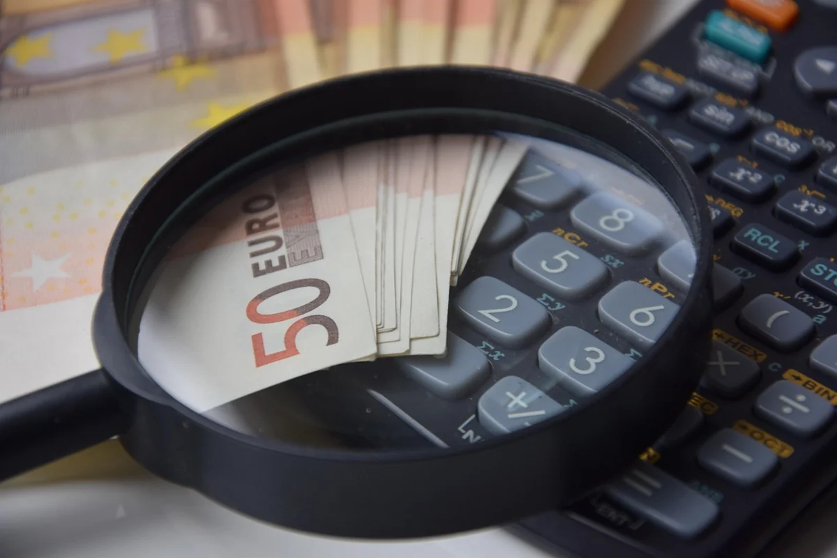 Comment calculer la CFE LMNP en 2025 selon sa ville ?