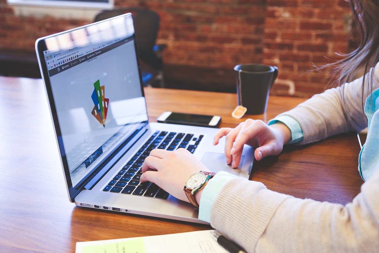 découvrez les différents types d'entreprises qui existent, allant des sociétés individuelles aux grandes multinationales. apprenez à identifier les caractéristiques de chaque structure, les avantages et inconvénients, et comment choisir le modèle le plus adapté à vos objectifs commerciaux.